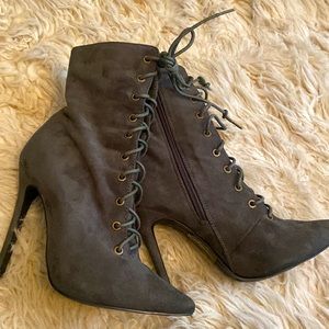 Ankle boots